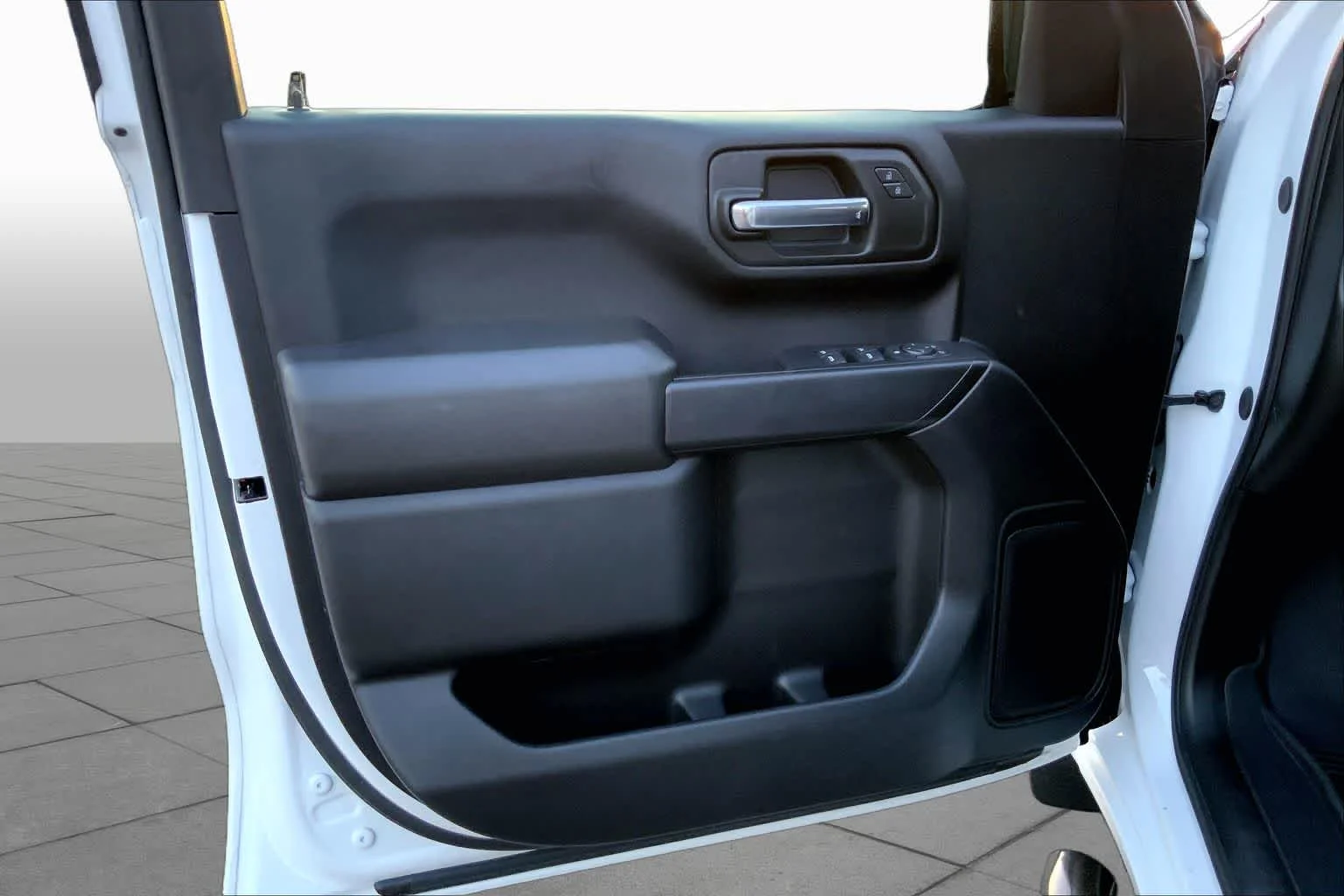 Used 2024 Summit White Chevrolet Custom image 40