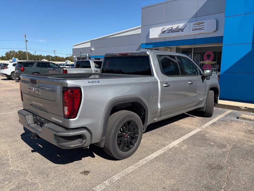 Used 2025 Sterling Metallic GMC Elevation image 3