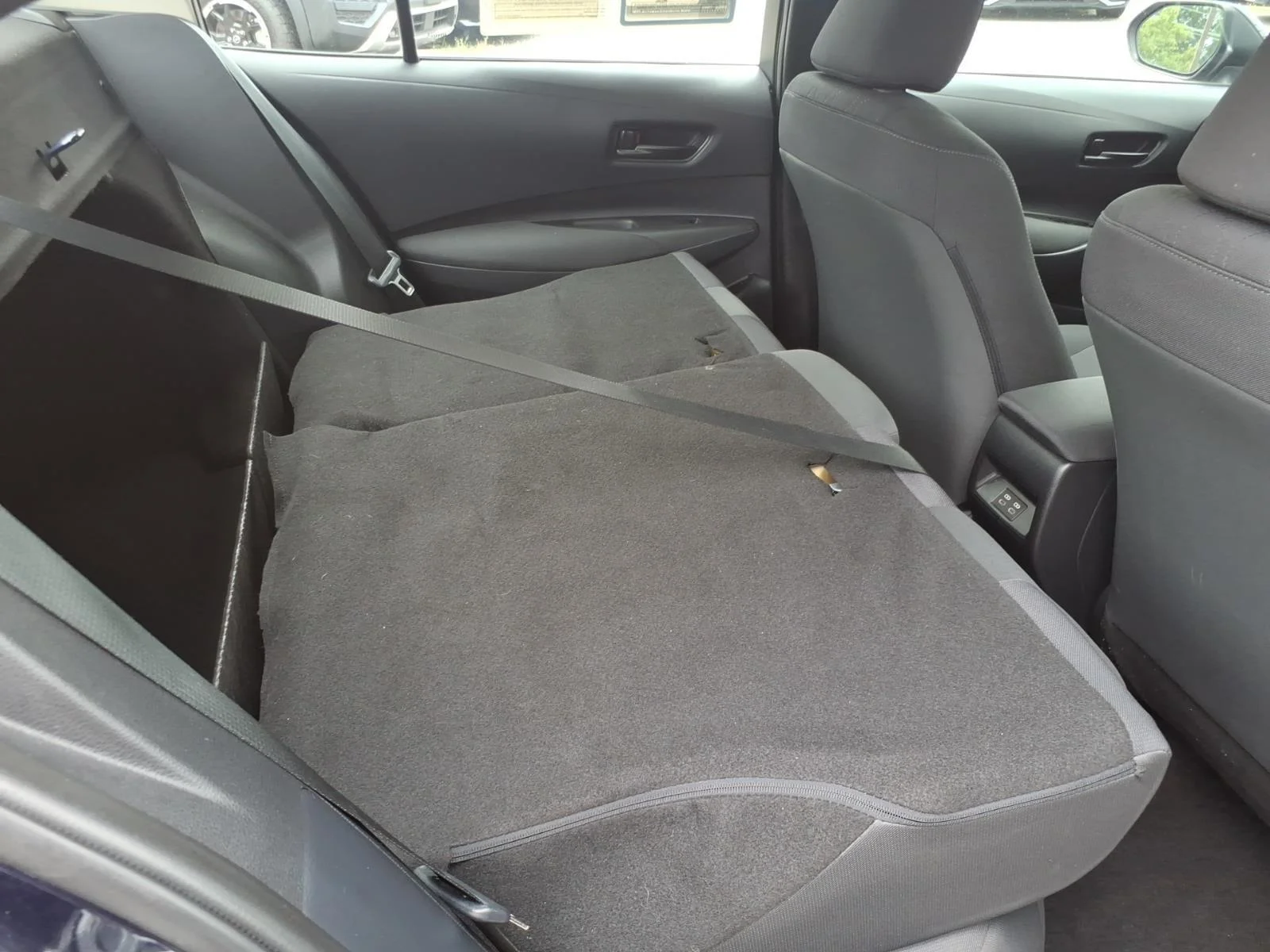 Used 2024 BLUE TOYOTA LE image 29
