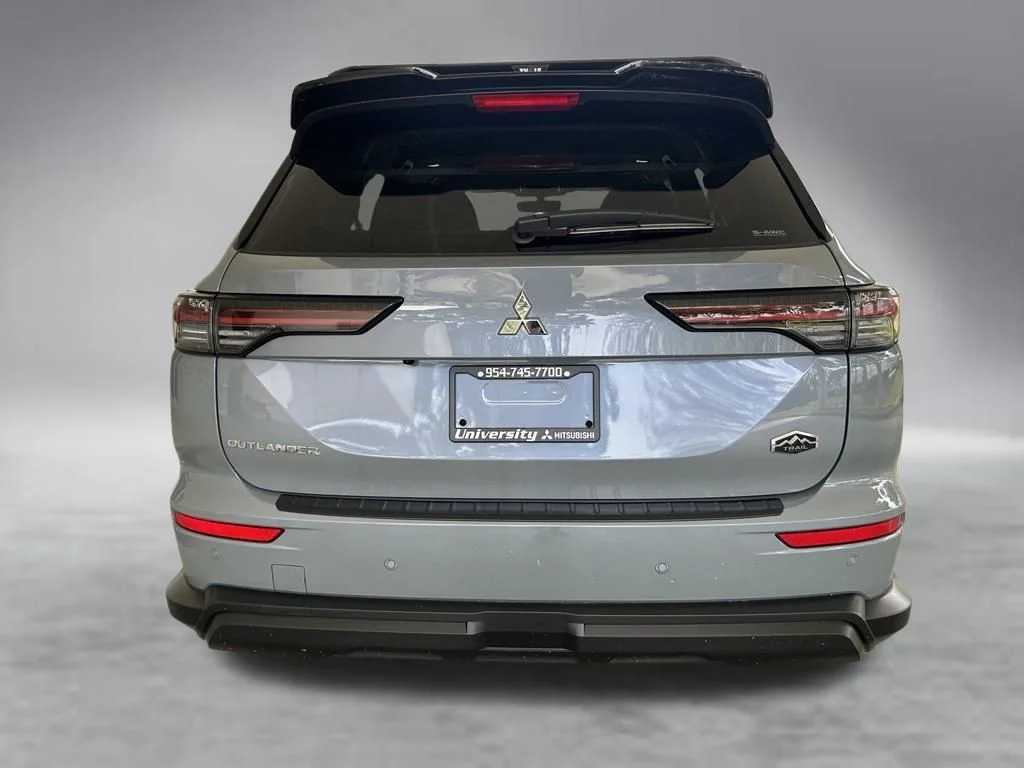 New 2026 Gray Mitsubishi Trail Edition image 32