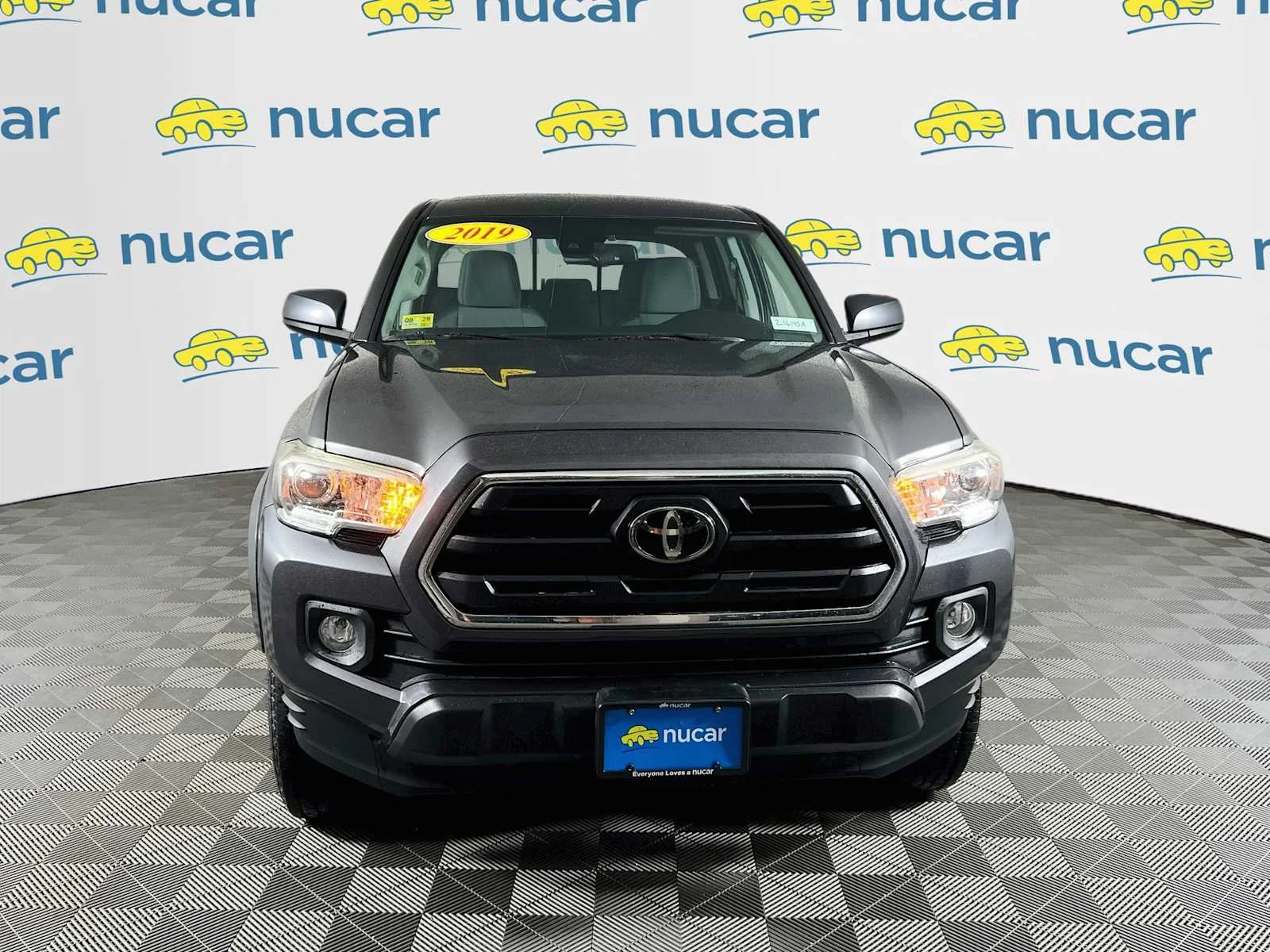 Used 2019 Magnetic Gray Metallic Toyota SR5 image 2