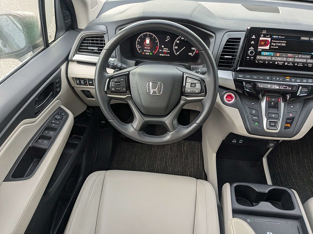 Used 2025 DK. GRAY Honda EX-L image 17
