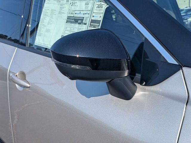 New 2026 Champagne Silver Metallic / Super Black Two-tone Nissan Platinum image 11