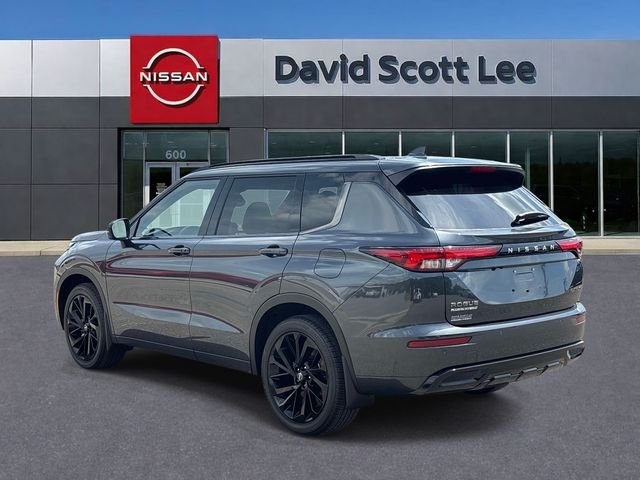 Used 2026 Gray Nissan Platinum image 38