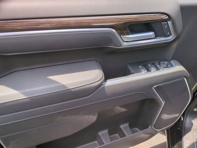 New 2026 Black Chevrolet LT image 24