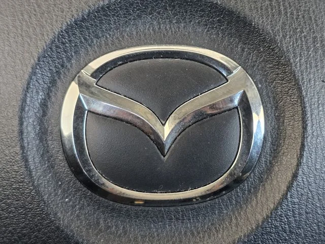 Used 2014 Snowflake White Pearl Mica Mazda i Sport image 11