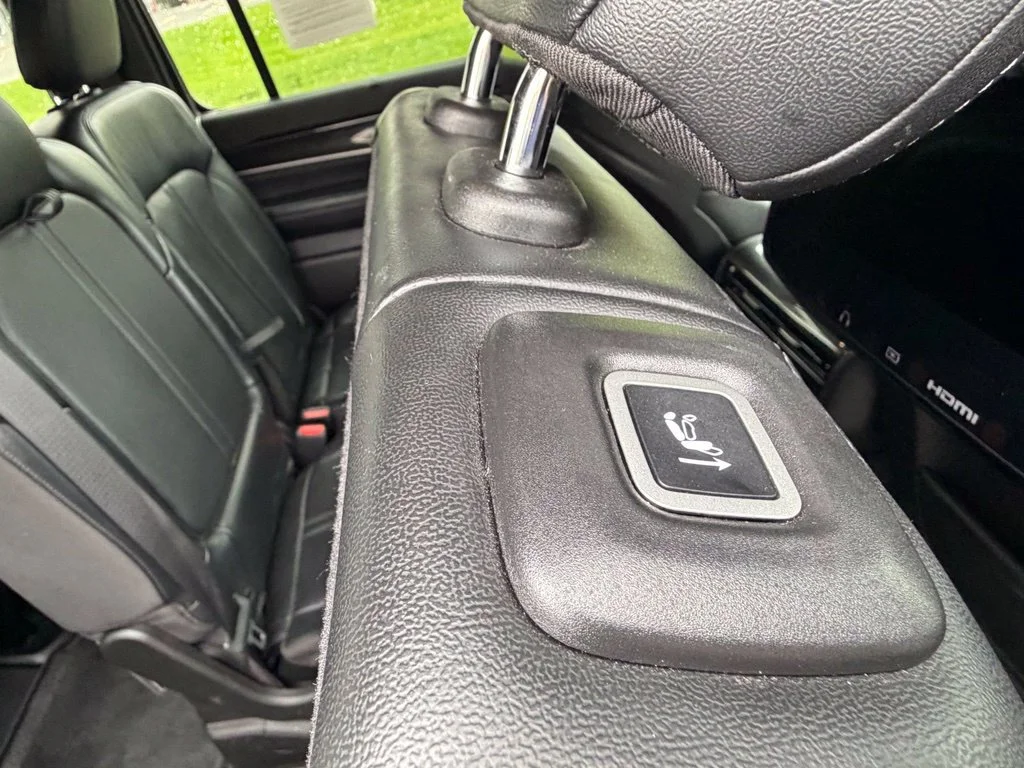Used 2022 Diamond Black Cry Jeep Series I image 46