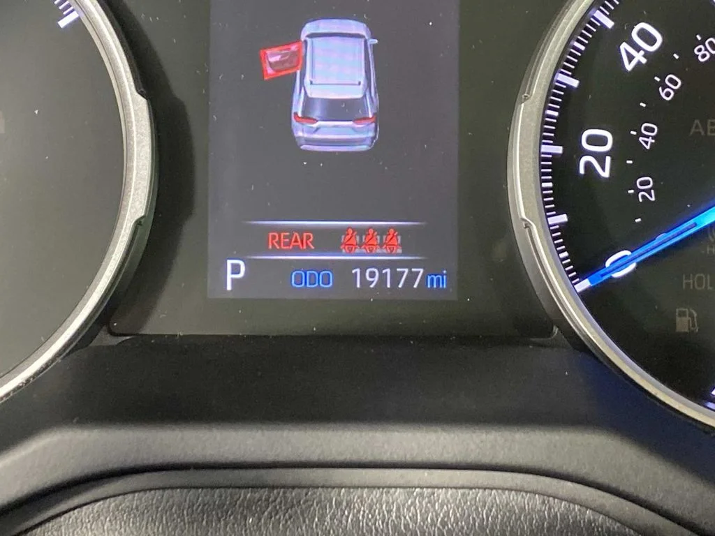 Used 2021 Silver Toyota LE image 19