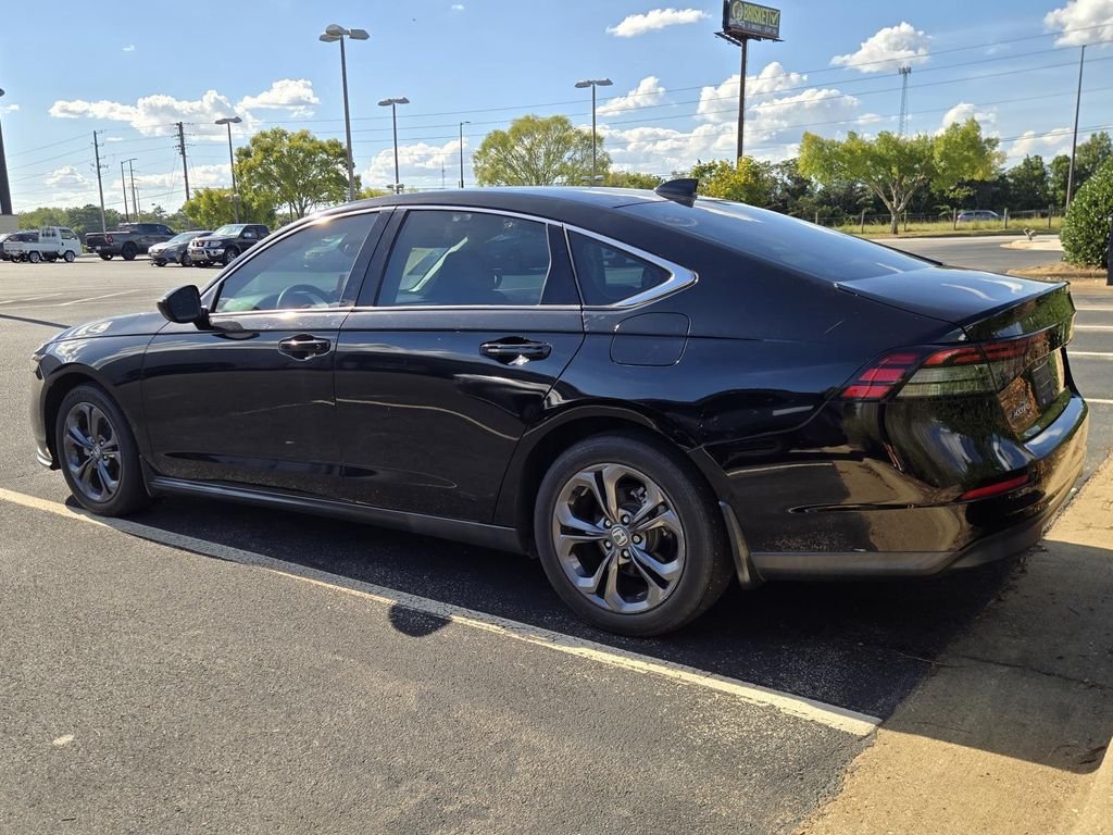 Used 2023 Black Honda EX image 5