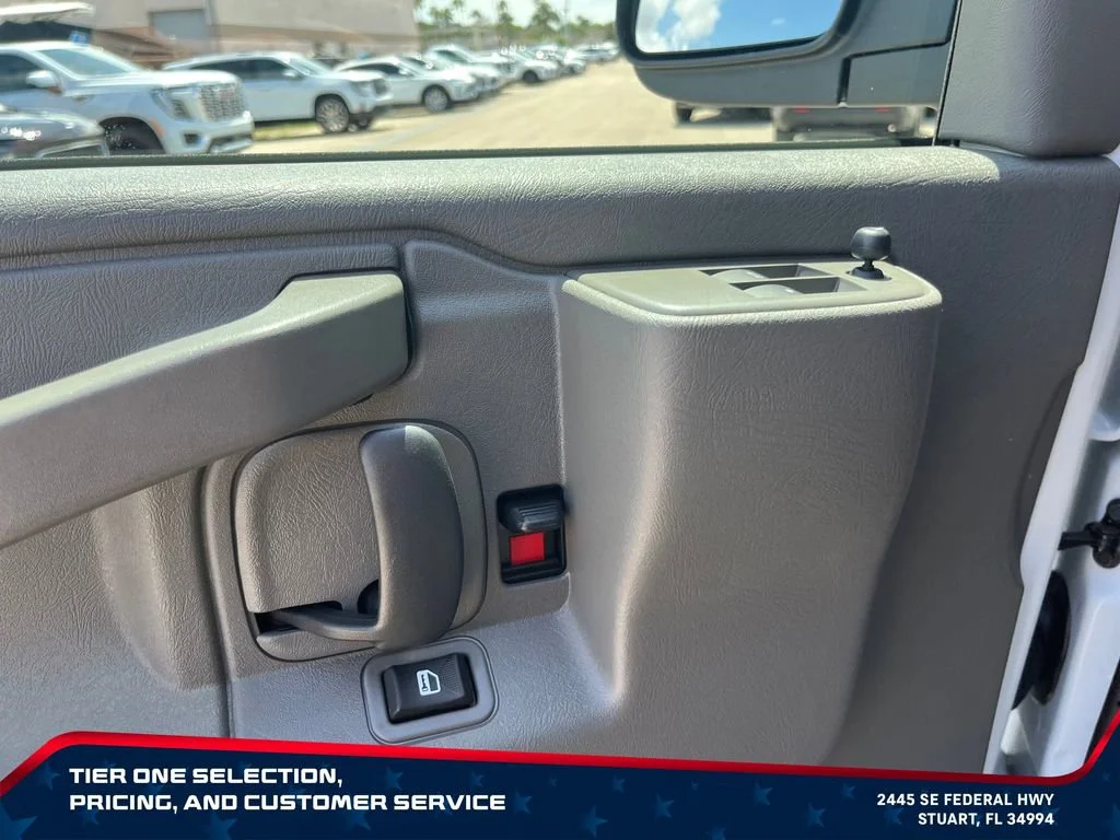 2026 GMC Savana Cargo Work Van - Photo 17