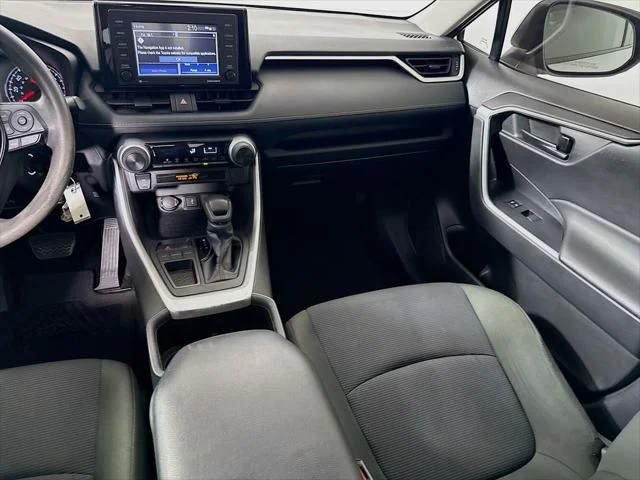 Certified Used 2022 SILVER SKY METALLIC Toyota  image 23