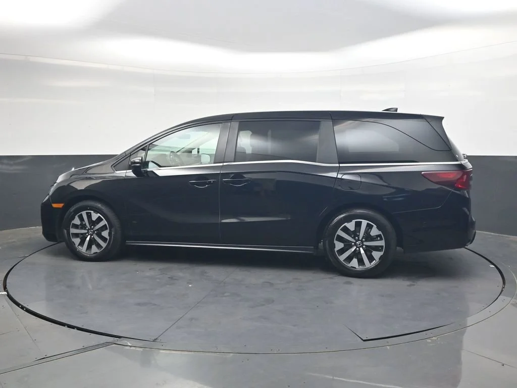 Used 2025  Honda EX-L image 7
