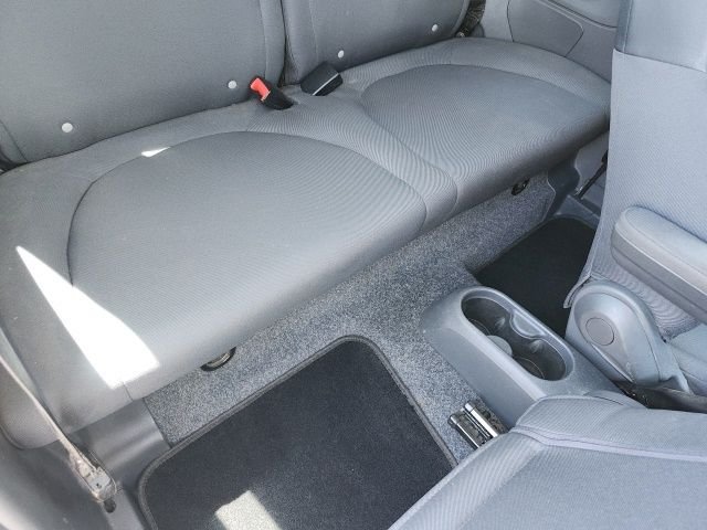 Used 2015 White FIAT Pop image 44