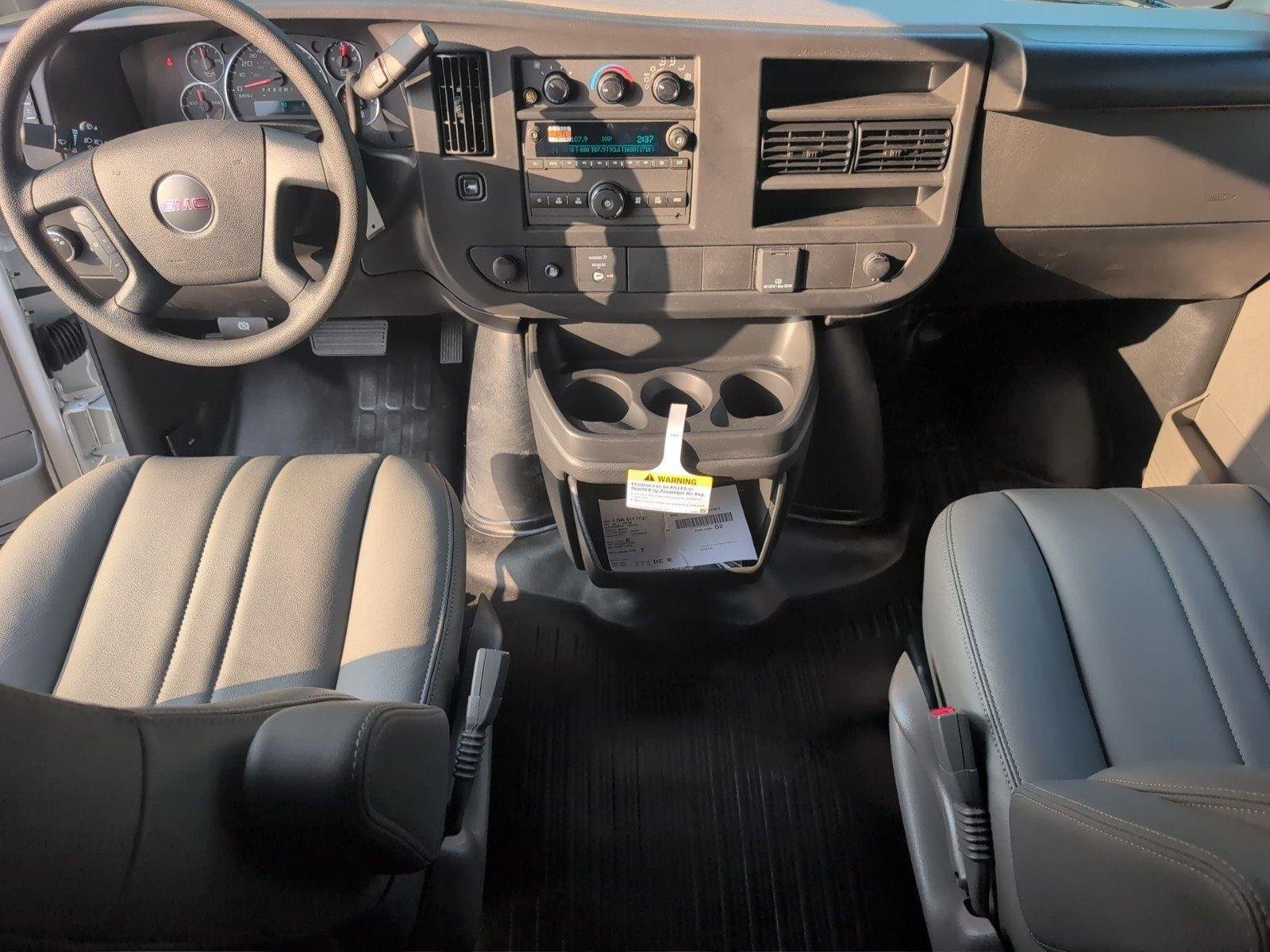 New 2026 Summit White GMC Work Van image 36