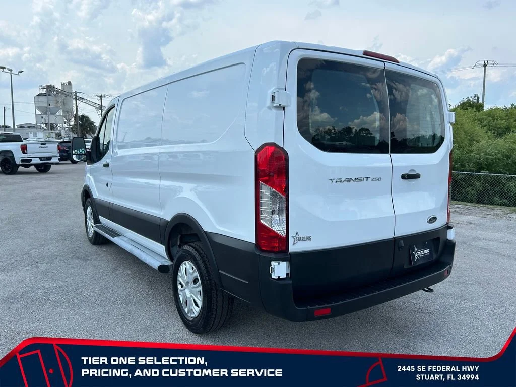 Used 2025  Ford T-250 130" Low Rf 9070 GVWR RWD image 7