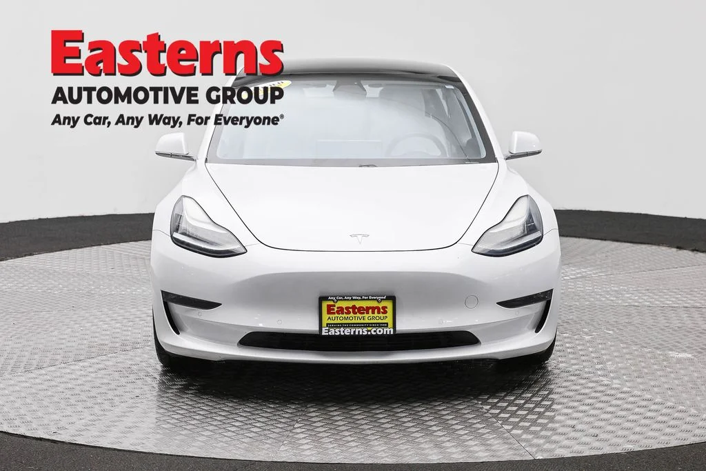 Used 2019 White Tesla Long Range image 2