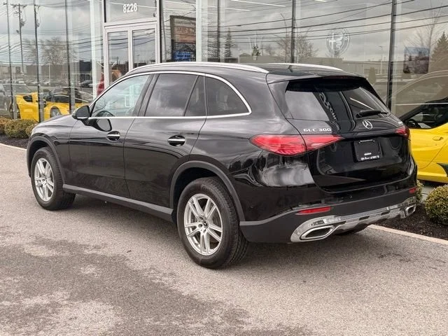 Used 2023 Black Mercedes-Benz GLC 300 image 4