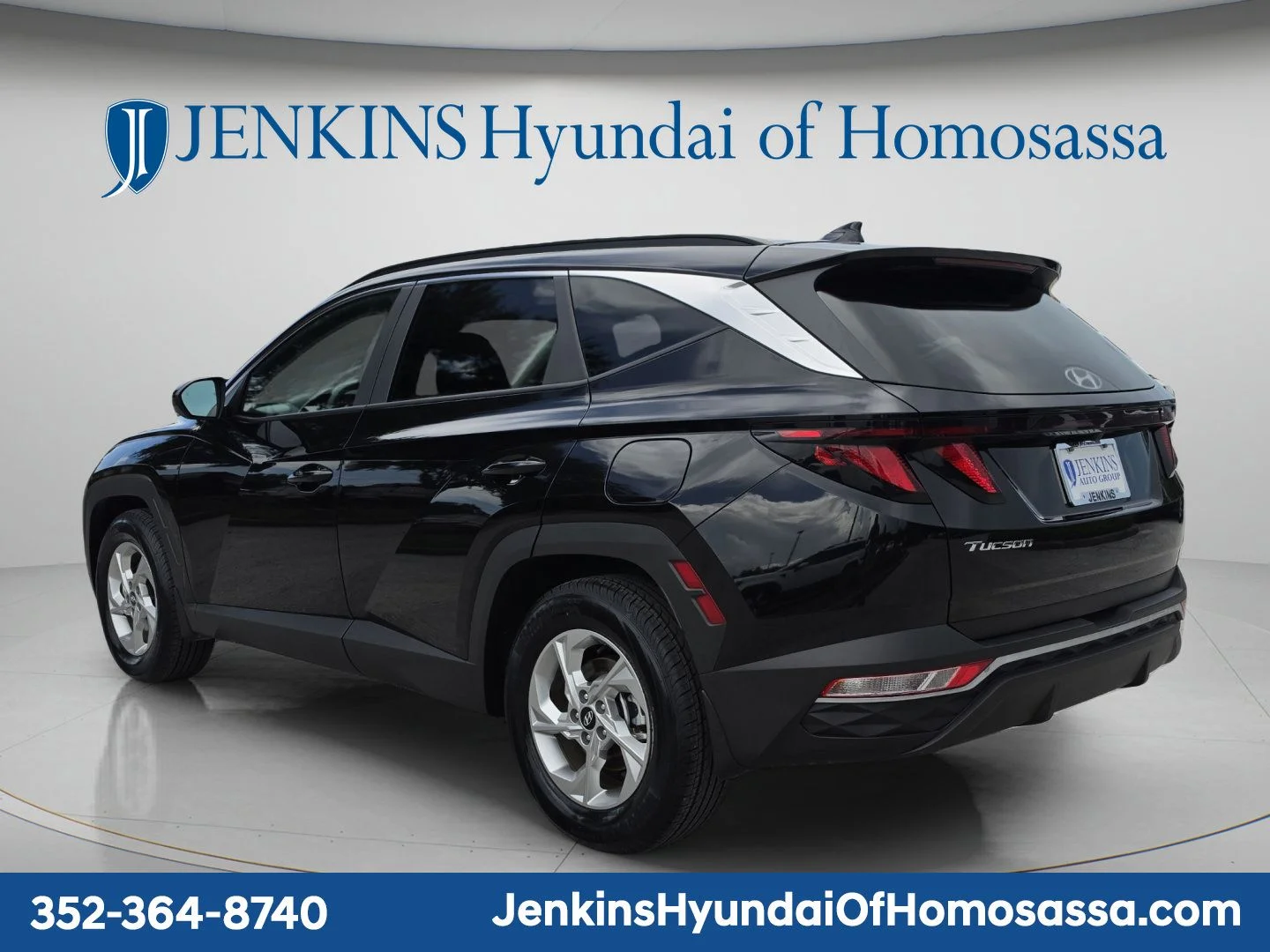 Used 2024 Black Hyundai SEL image 6