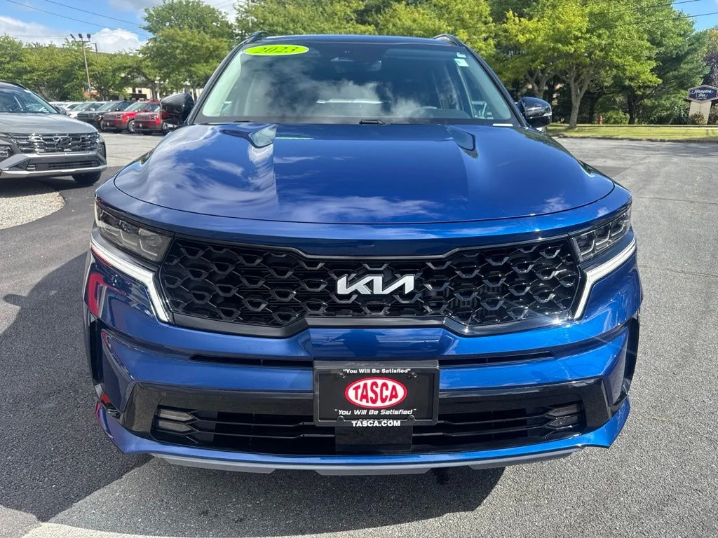 Used 2023 Blue Kia SX image 2