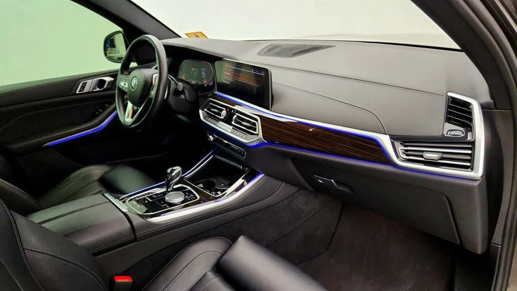 Used 2020 Manhattan Green Metallic BMW xDrive40i SAV w/ Vernasca Leather & Convenience Pkg image 27