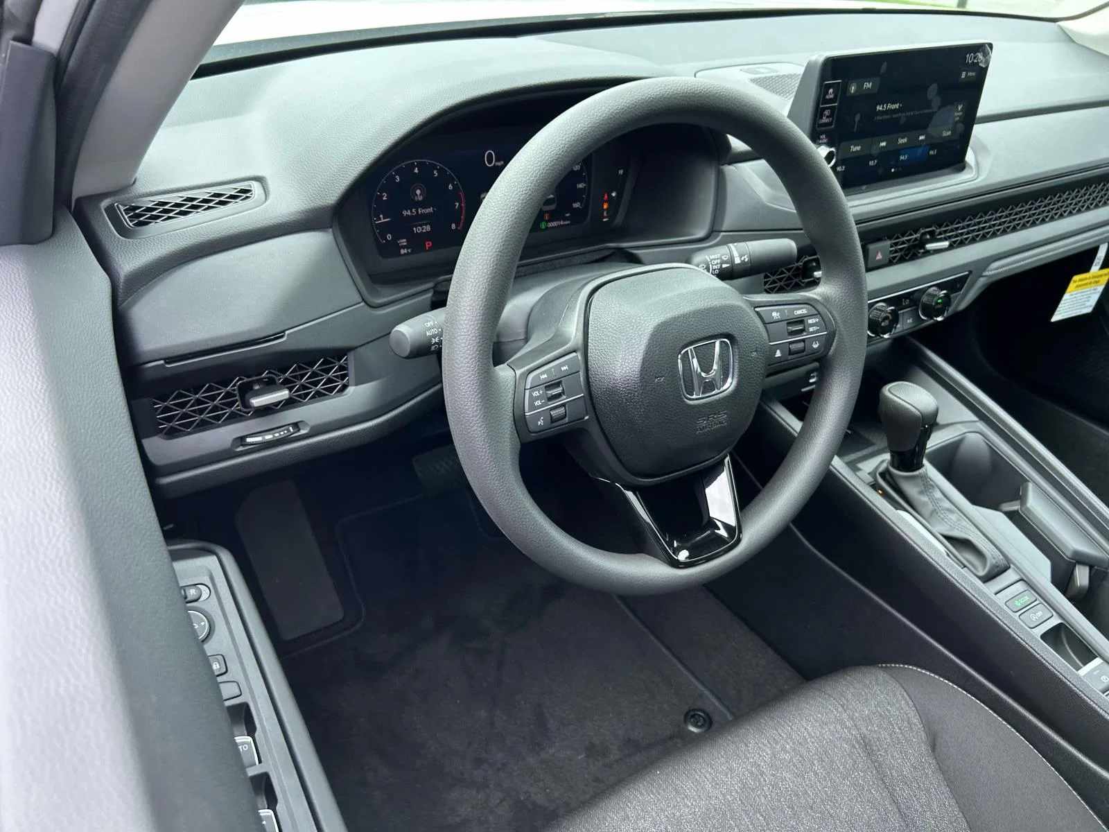 New 2026 Platinum White Pearl Honda SE CVT image 4