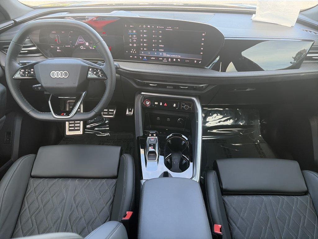 Used 2025  Audi 3.0T Premium Plus image 13