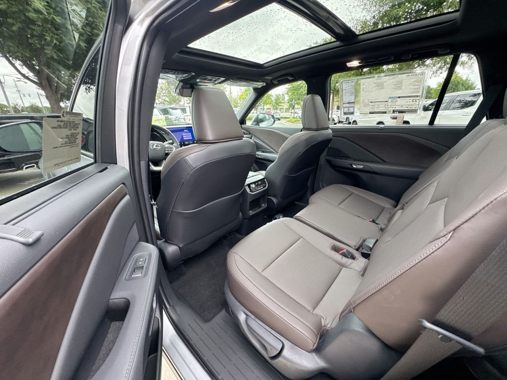New 2026 Celestial Silver Metallic Lexus PREMIUM AWD image 32
