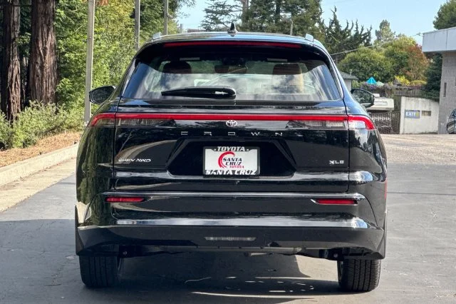 New 2026 Black Toyota  XLE image 5