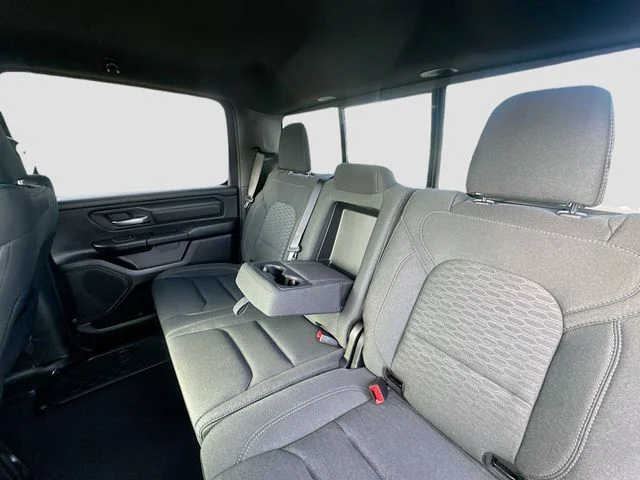 2026 RAM 1500 Express - Photo 24