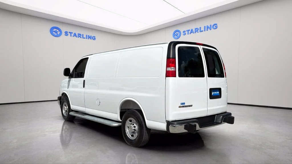 2025 Chevrolet Express Cargo Work Van - Photo 13