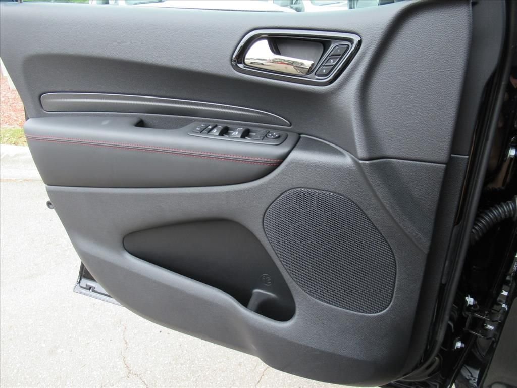 New 2026 Diamond Black Clear-Coat Exterior Paint Dodge GT Plus HEMI V8 image 19