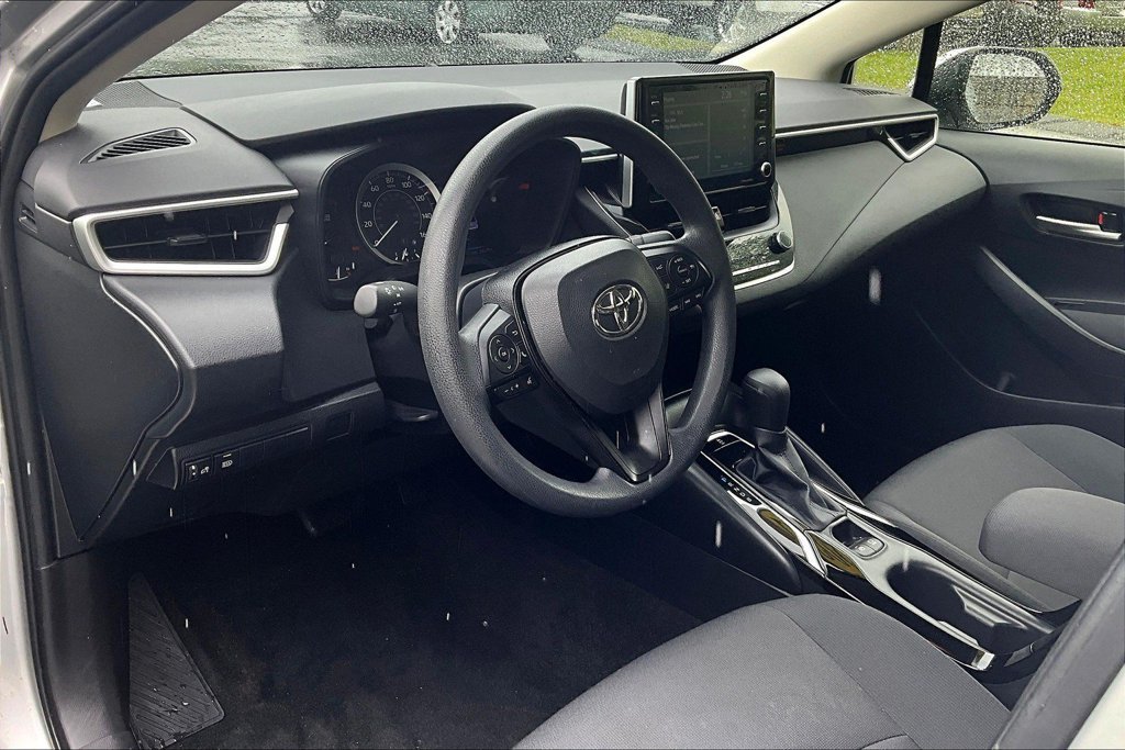 Used 2021 Silver Toyota LE image 8