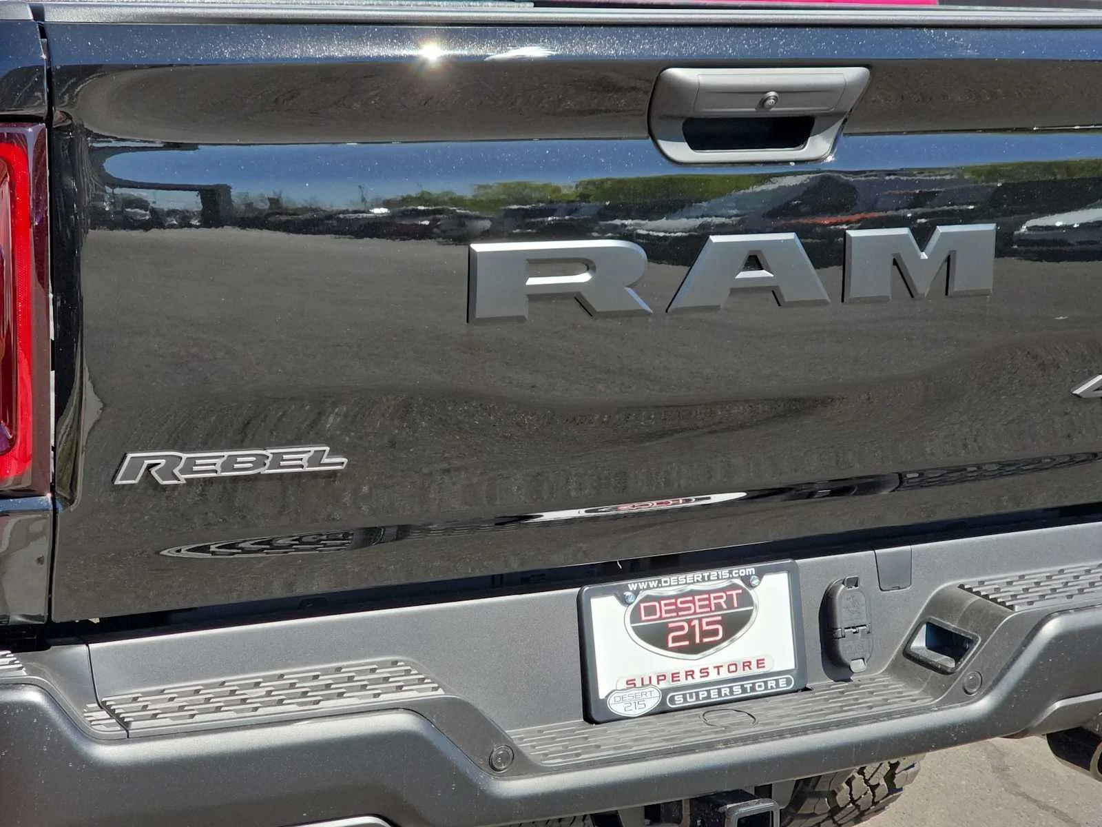 New 2026 Diamond Black Crystal Pearl-Coat Exterior Paint RAM Rebel image 11