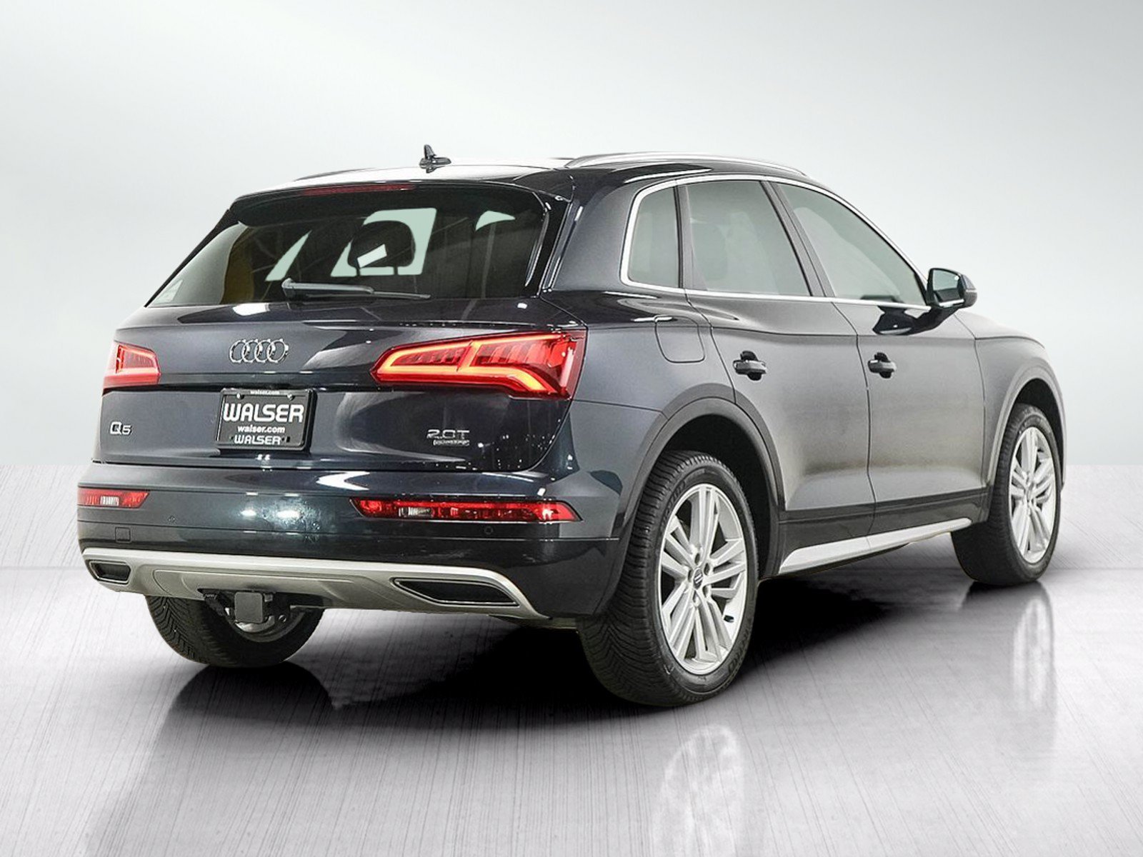 Used 2018 Moonlight Blue Audi quattro image 5
