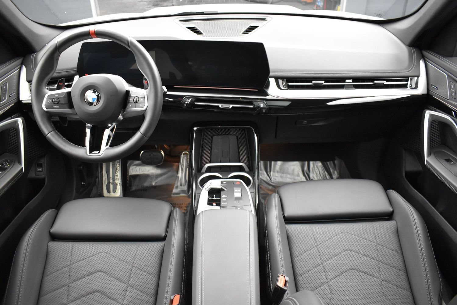 Used 2026 White BMW M35i image 12