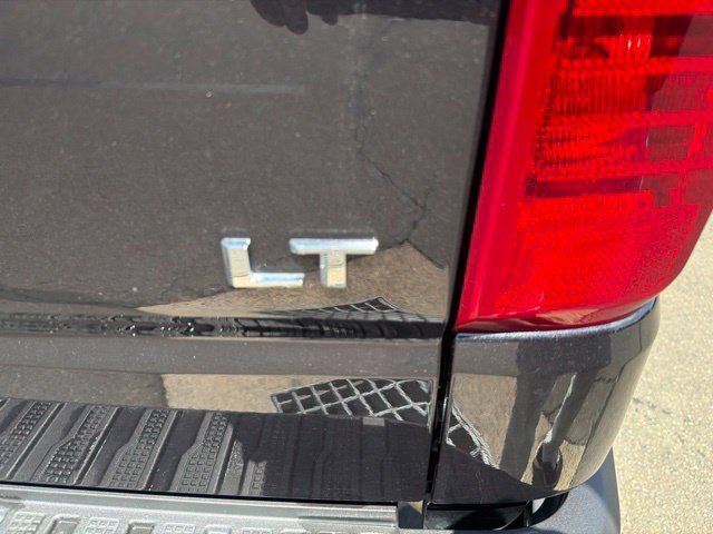 Used 2024 Gray Chevrolet LT image 26