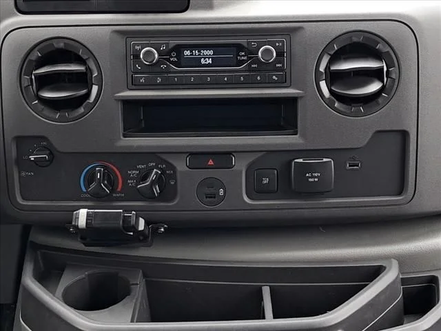 2025 Ford E-Series Cutaway Base - Photo 19