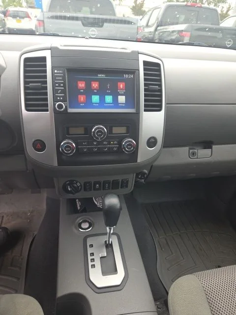 Used 2020 White Nissan SV image 15