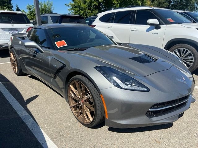 Used 2016 Gray Chevrolet Stingray image 4