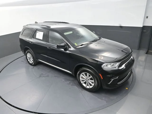 Used 2022 Black Dodge SXT image 11