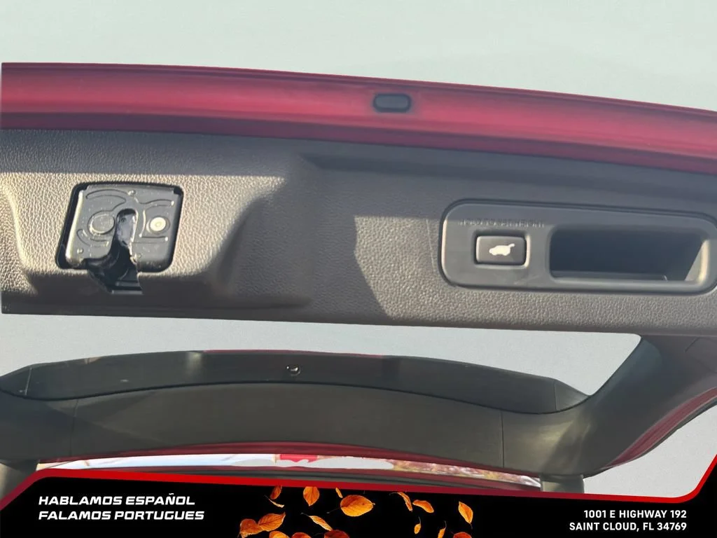 Used 2023 Red Honda Touring image 31