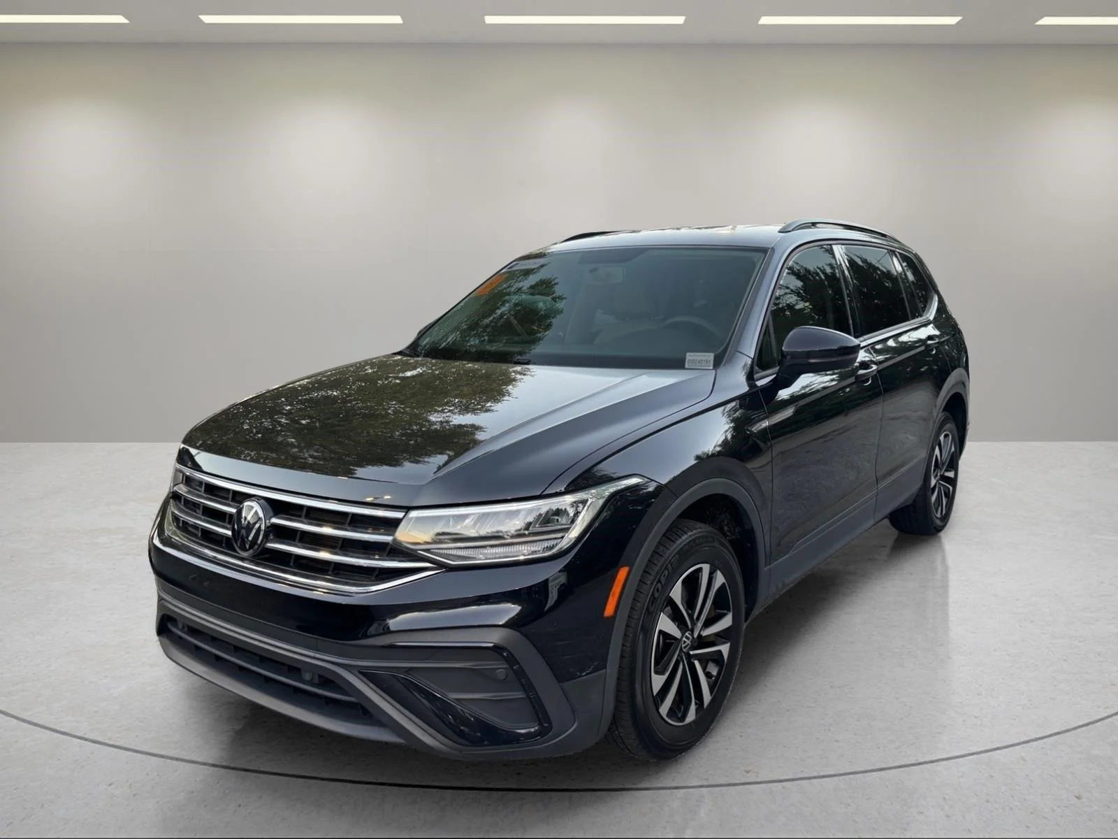 Used 2022 Deep Black Pearl Volkswagen S image 21