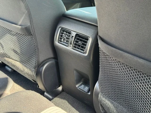 Used 2020 White Toyota SR5 image 21