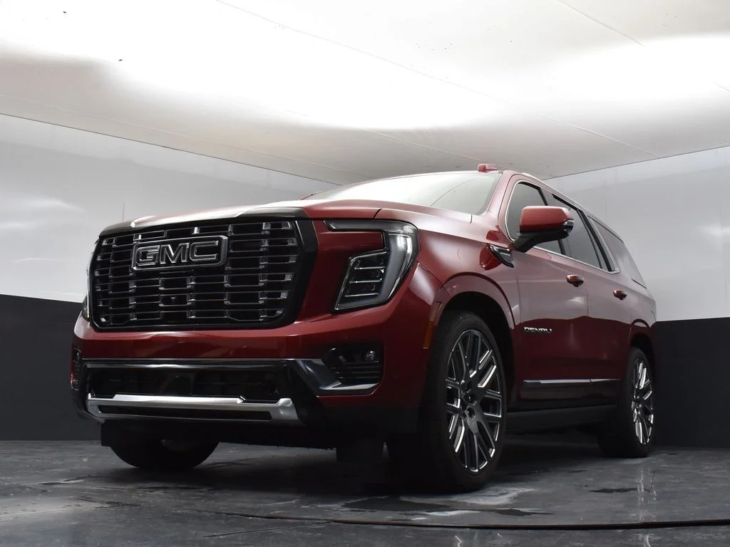 Used 2025 Volcanic Red GMC Denali Ultimate image 40