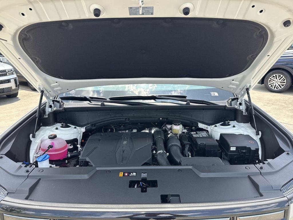 New 2026 White Hyundai Limited FWD image 18