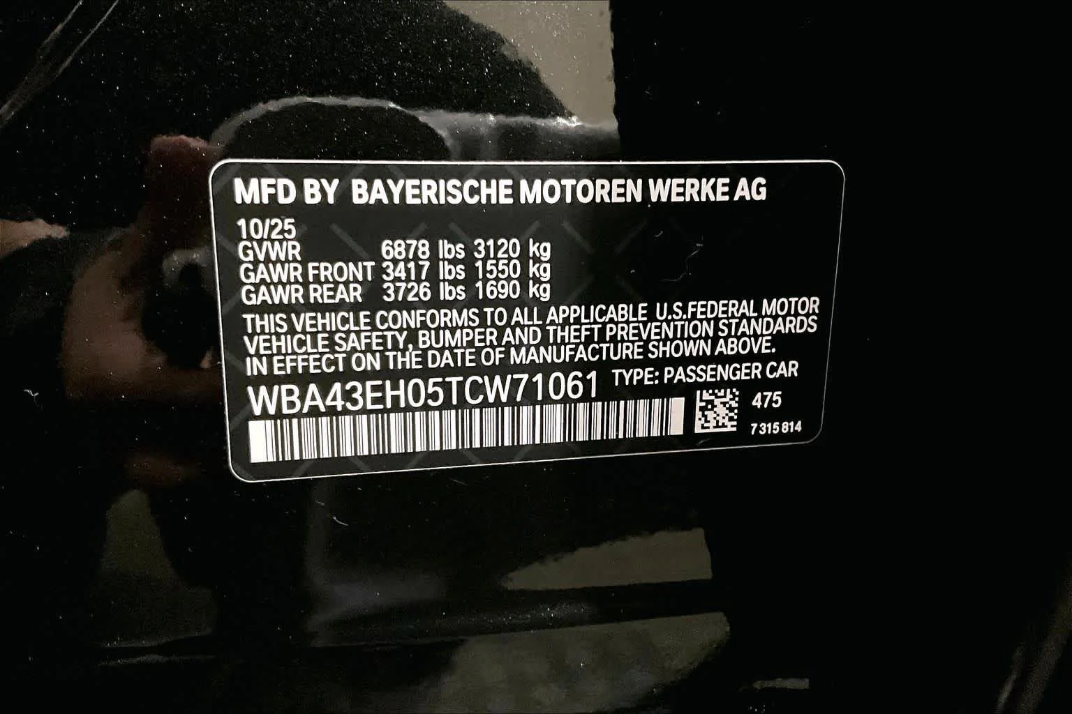 New 2026 Black Sapphire Metallic BMW 750e xDrive image 12