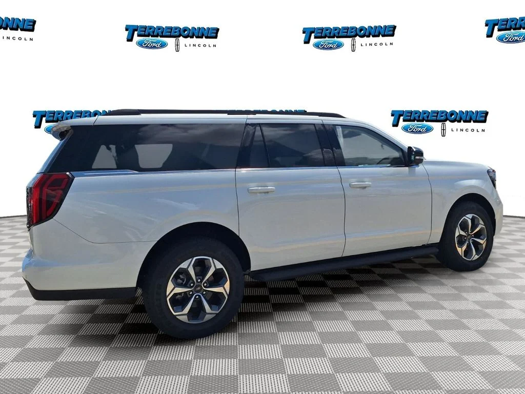 New 2027 Star White Metallic Tri-Coat Ford MAX Active image 5