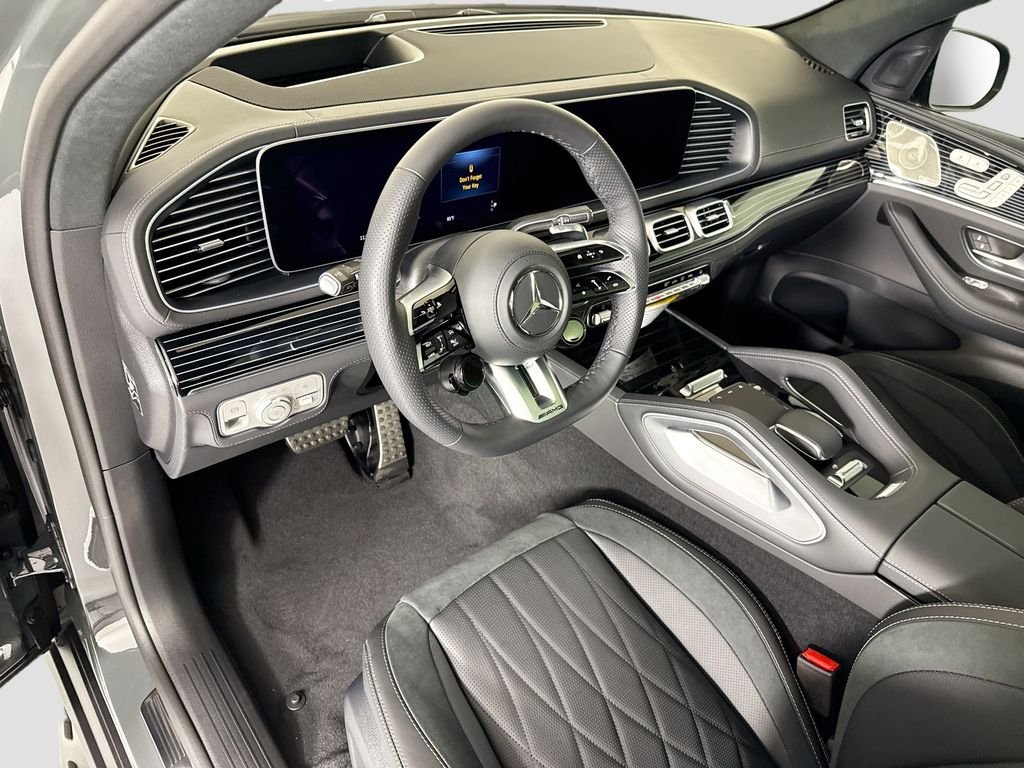 New 2026 MANUFAKTUR Silicon Grey Mercedes-Benz GLS 63 AMG® image 10