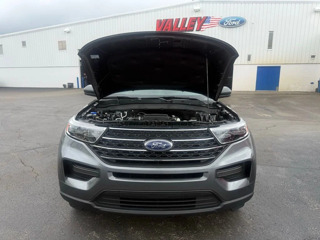 Certified Used 2024 Gray Metallic Ford XLT image 59