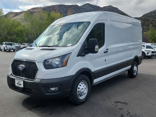 New 2026 Oxford White Ford Cargo Van image 5